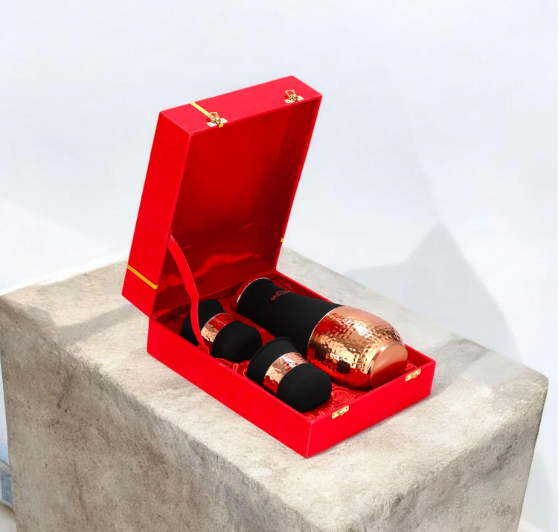 CROCKERY WALA & COMPANY Copper Bottle 2 Glass Gift Set (Curve Designer Cherry), 1 L CROCKERY WALA AND COMPANY