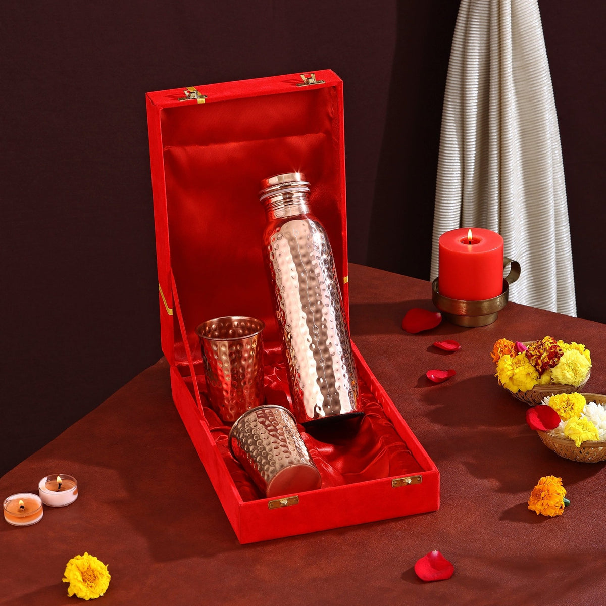 PURE COPPER HAMERED BOTTLE SET - CROCKERY WALA AND COMPANY